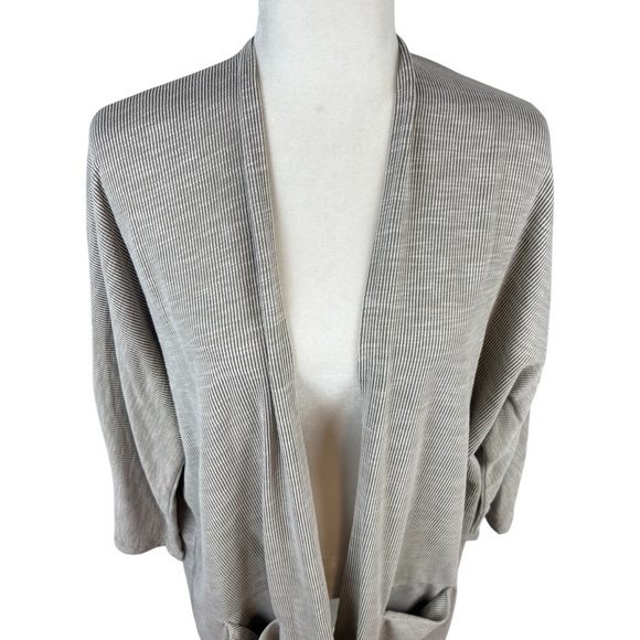 DONNI. Grey Ribbed Cardigan Size OSFA NWT - Picture 2 of 7